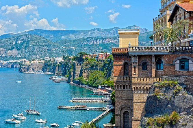 full-day-trip-to-pompeii-positano-and-amalfi-coast