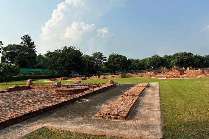 Full Day Varanasi Private Tour with Temples, Ghats and Rituals - Exploring Varanasi Through Its Ghats, Temples, and Rituals
