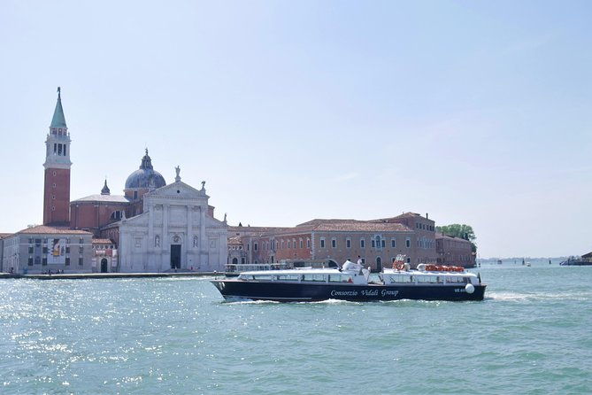 full-day-venice-lagoon-tour-murano-burano-and-torcello-2