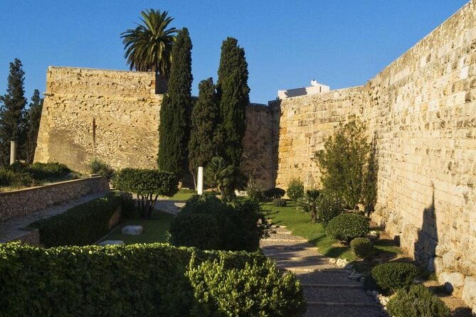 full-day-visiting-tarragona-and-sitges-from-barcelona