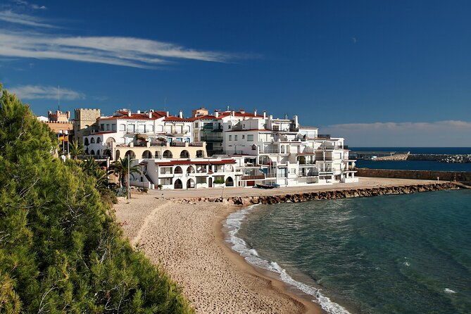 full-day-visiting-tarragona-and-sitges-from-barcelona