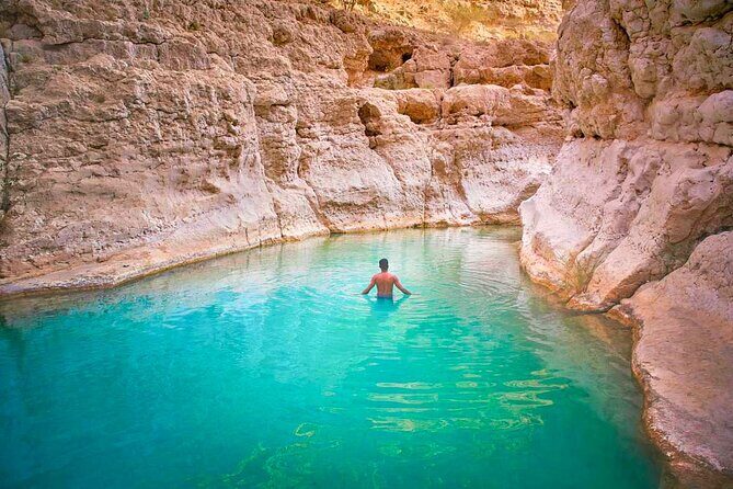 Full Day Wadi Shab And Bimah Sinkhole with Pick Up Included - An In-Depth Look at the Wadi Shab and Bimah Sinkhole Tour