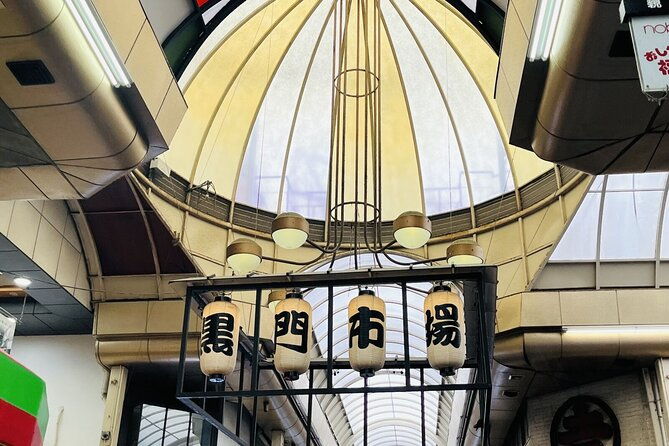 full-day-walking-tour-in-osaka-castle-temples-and-ukiyoe