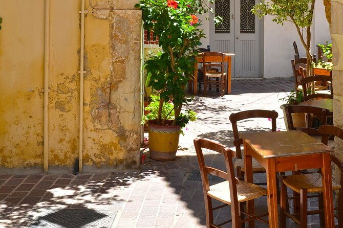 full-day-west-crete-tour-chania-rethymnon-old-town-and-kournas-lake