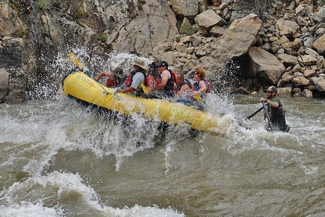 full-day-whitewater-rafting-tour-on-the-salmon-river-2