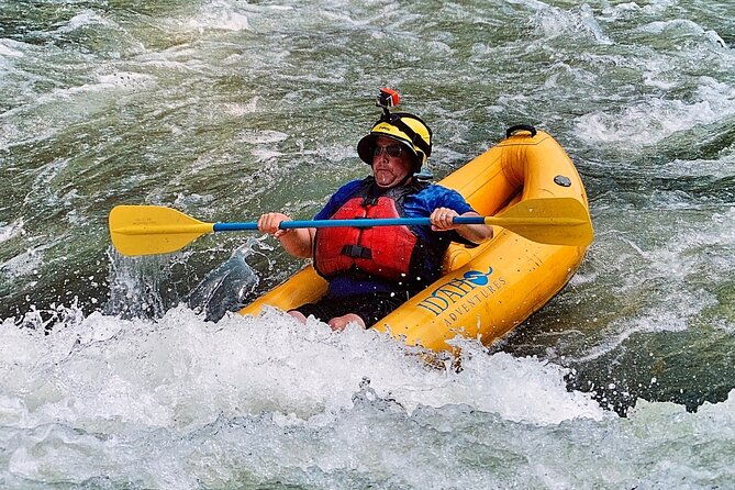 full-day-whitewater-rafting-tour-on-the-salmon-river-2