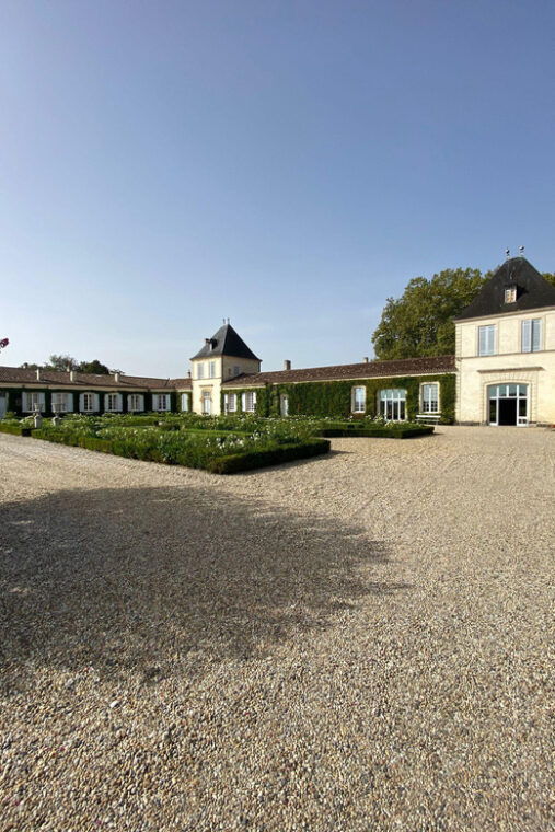 full-day-wine-tour-in-saint-emilion-margaux