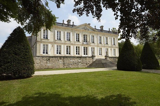full-day-wine-tour-in-saint-emilion-premium-sedan-2