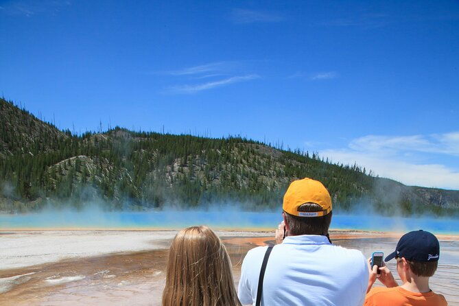 full-day-yellowstone-natl-park-tour-from-big-sky-private-tour-2
