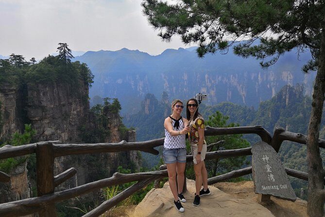 Full-Day Zhangjiajie National Park Private Hiking Tour Hotel in Yangjiajie - An In-Depth Look at the Zhangjiajie Private Hiking Tour
