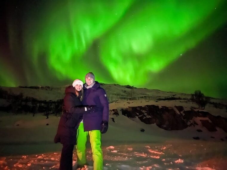 full-night-magic-of-the-arctic-lights-in-tromso