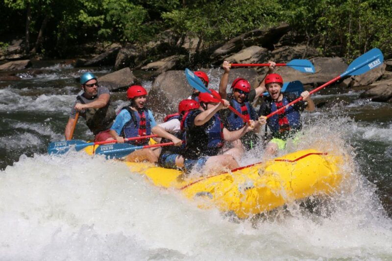 full-ocoee-river-whitewater-trip-with-riverside-lunch