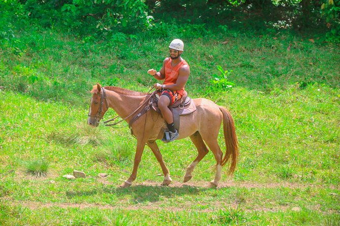 full-pack-buggies-horses-zip-line-food-in-punta-cana