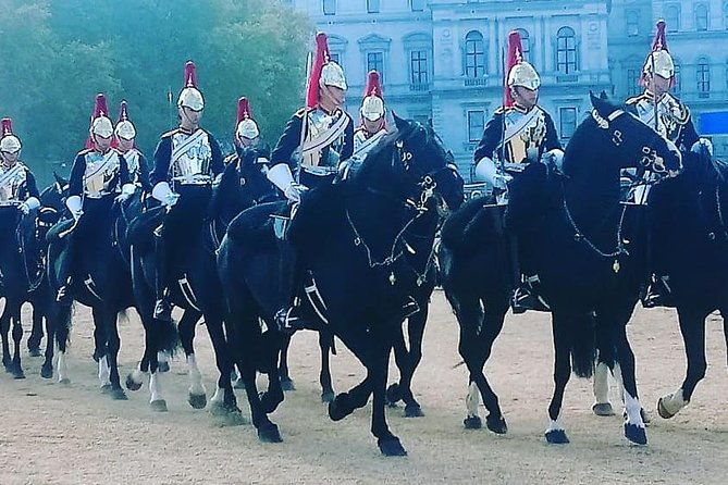 full-royal-tour-royal-london-buckingham-palace-tour-2