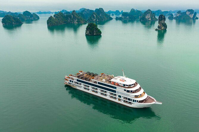 Fullday Explore Halong Bay - The Itinerary in Detail
