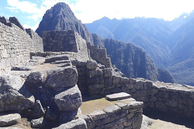 fullday-machu-picchu-tour-with-expedition-train