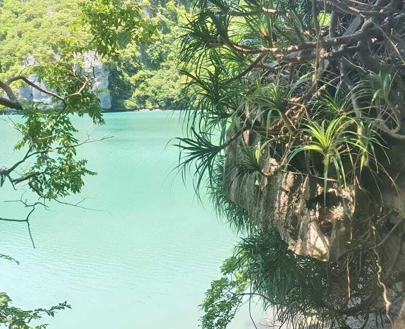 fullday-sailing-boat-tour-to-angthong-marine-park