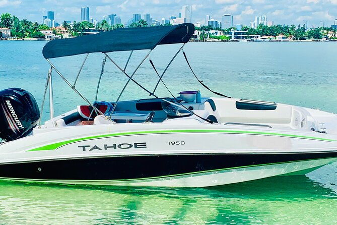 fun-boat-rental-with-captain-in-miami-beach-up-to-6-people