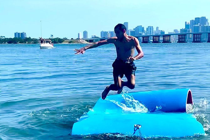 fun-boat-rental-with-captain-in-miami-beach-up-to-6-people