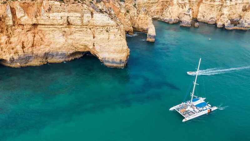 FUN & CHILL  GOLDEN COAST SAILING TOUR - FAQs About the Golden Coast Sailing Tour