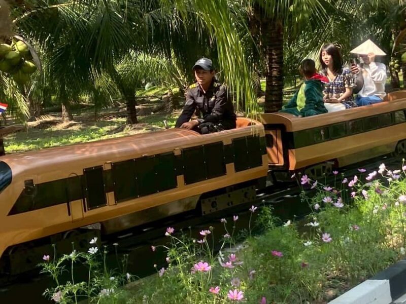 Fun coconut farm + Railway market + Floating market - Who Would Love This Tour?