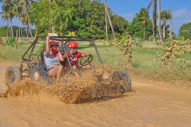 fun-extreme-buggy-tour-on-the-roads-of-macao-and-visit-the-cave-with-transport