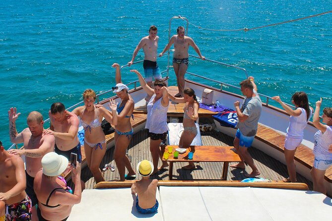fun-fishing-relaxing-cruise-at-larnaca-bay
