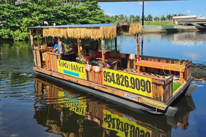 fun-floating-tiki-barge-party-boat