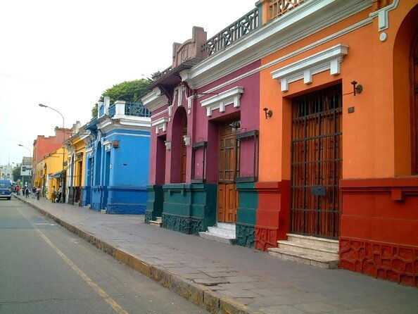 fun-in-barranco-town-tour-including-pickup-drop-off