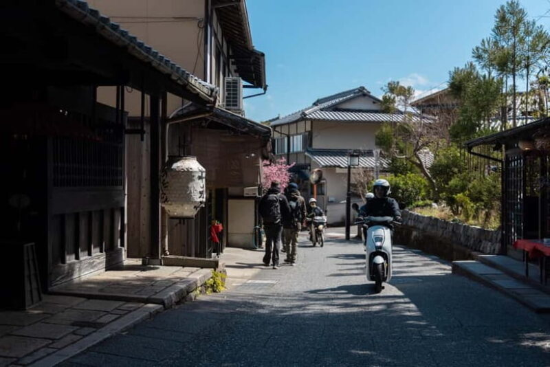 Fun Kyoto Ride! Scoot to Gorge, Local Lunch & Samurai Armor - Who Is This Tour Best For?