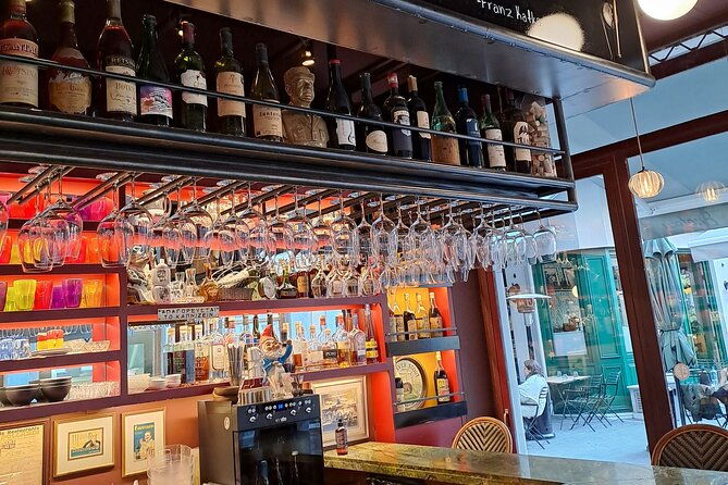 fun-semi-private-wine-experience-in-athens-with-wine-lover