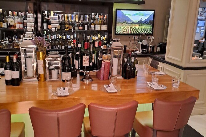 fun-semi-private-wine-experience-in-athens-with-wine-lover