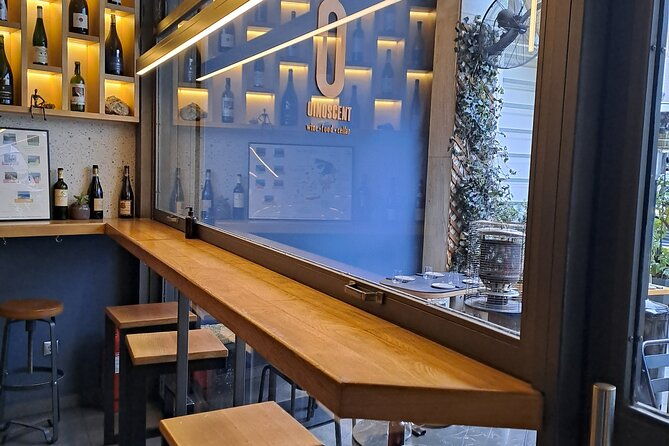 fun-semi-private-wine-experience-in-athens-with-wine-lover