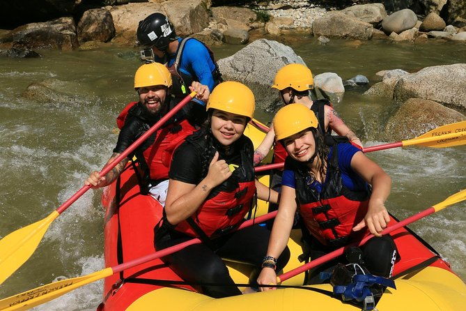 fun-white-water-rafting-optional-paragliding-private-tour-from-medellin