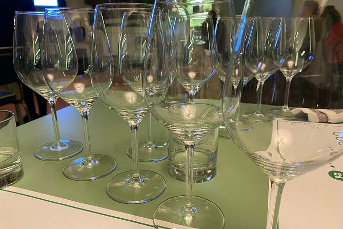 fun-wine-tasting-from-our-unique-selection-in-the-heart-of-florence