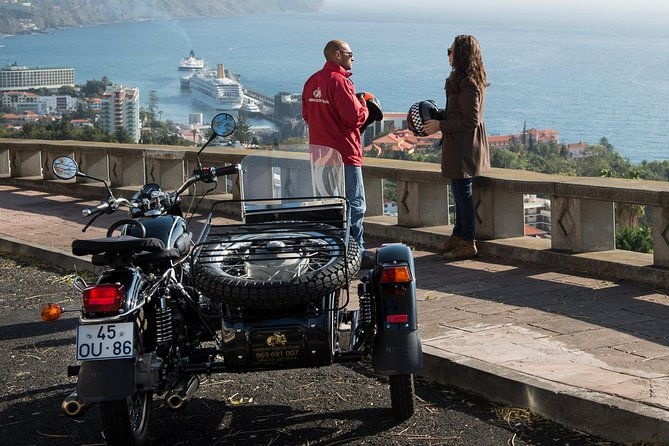 funchal-by-night-downtown-sidecar-adventure