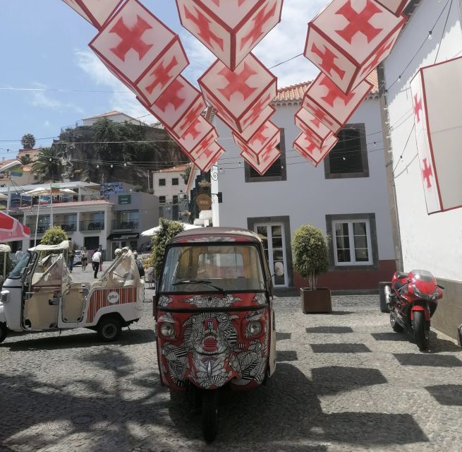 funchal-camara-de-lobos-churchill-bay-guided-tuk-tuk