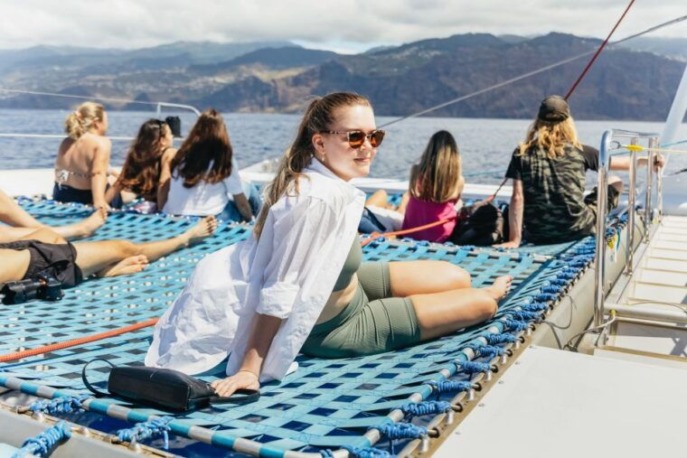 funchal-dolphin-and-whale-watching-catamaran-cruise