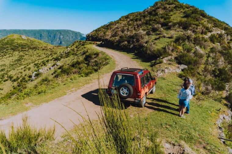 funchal-east-madeira-4x4-tour-with-pico-arieiro-w-pick-up