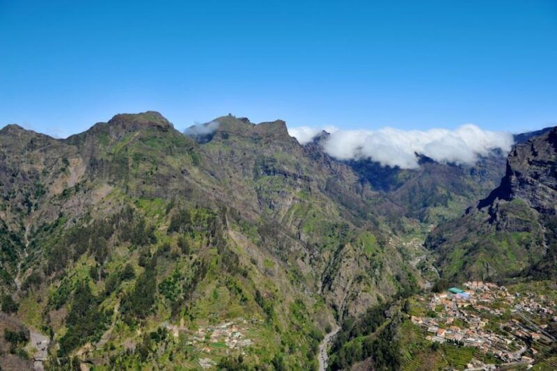 funchal-eira-do-serrado-nuns-valley-viewpoint-tuk-tuk-tour