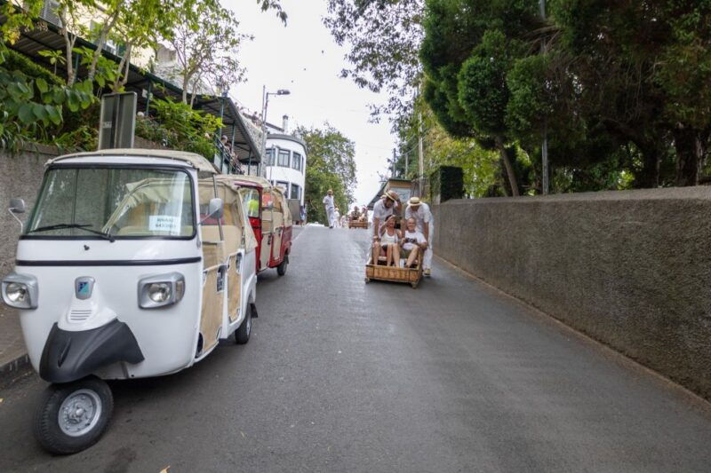 funchal-guided-tuk-tuk-tour-to-toboggan-rides