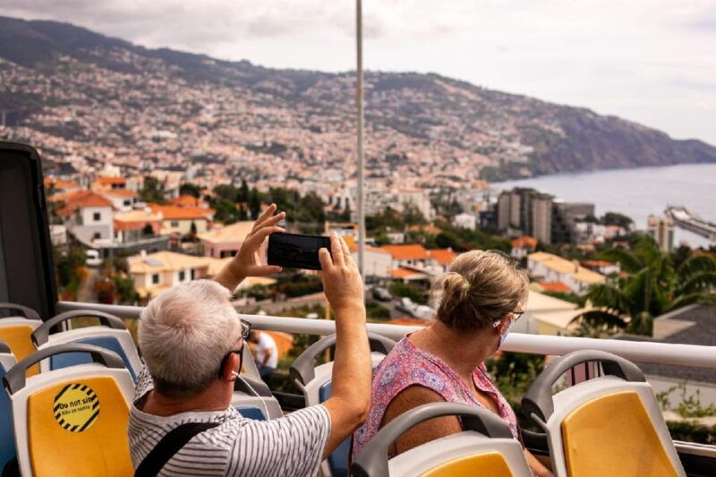 funchal-hop-on-hop-off-bus-tour