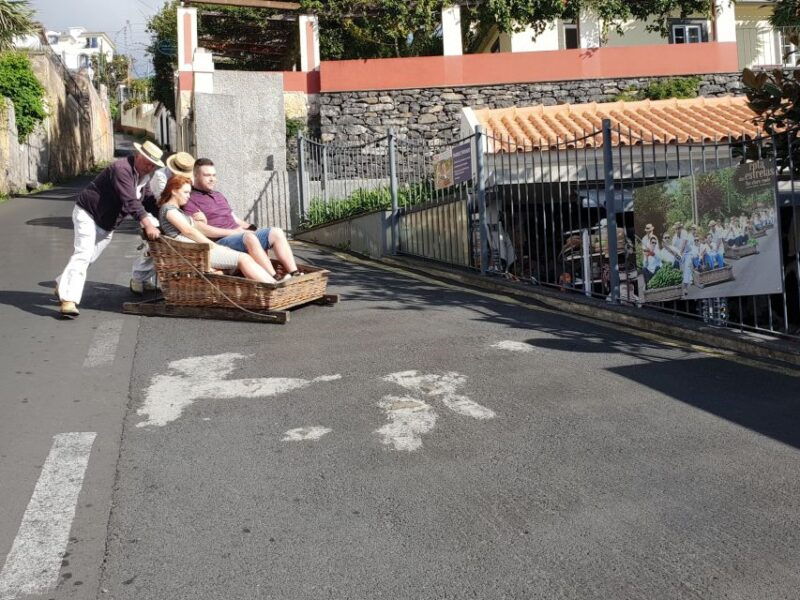 funchal-monte-and-old-town-tour-by-tuk-tuk