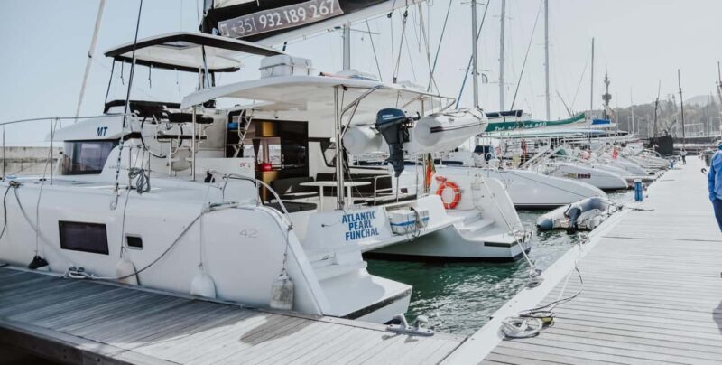Funchal: New Year's Eve - Luxury Catamaran with food & drink - Key Points