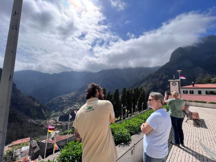 funchal-nuns-valley-safari-tour-viewpoints-with-sunset