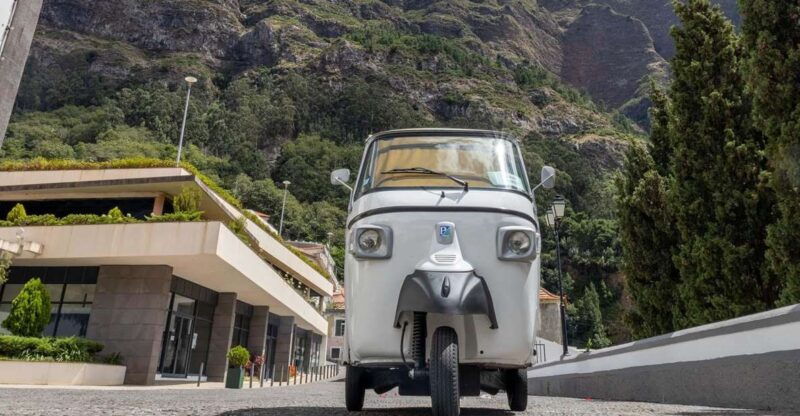 funchal-nuns-valley-tuk-tuk-tour-2h30