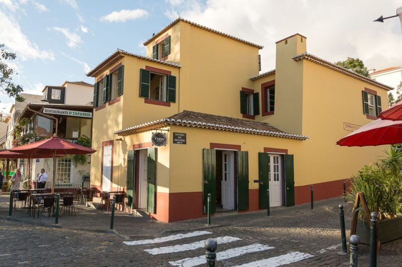 funchal-old-town-walking-tour