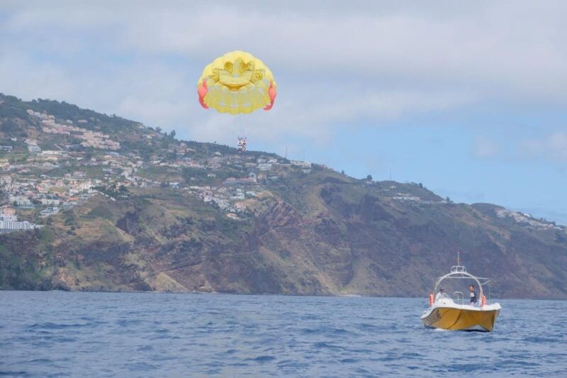 funchal-parasailing-tour-on-the-coast-of-madeira-island