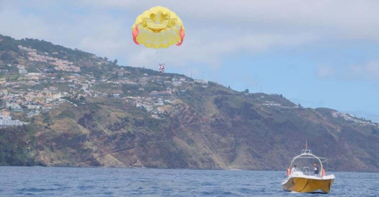 funchal-parasailing-tour-on-the-coast-of-madeira-island
