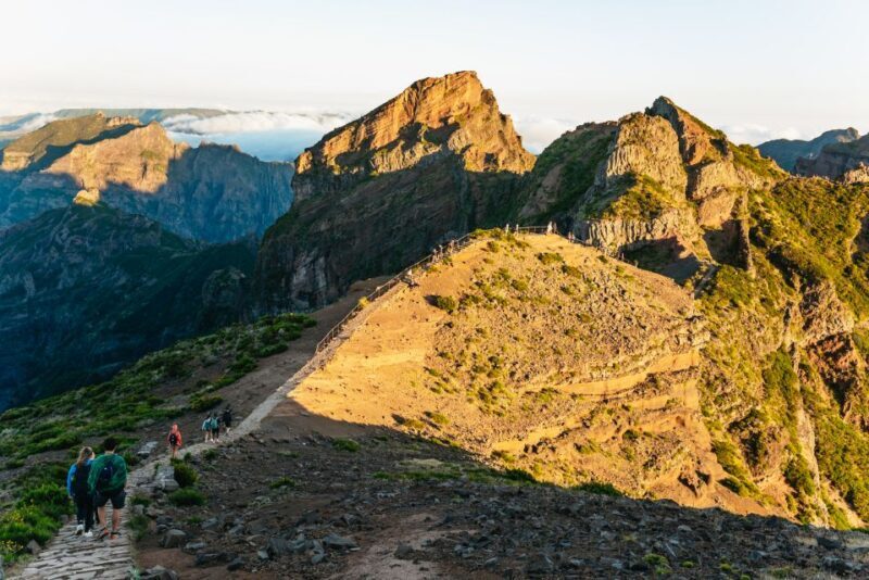 Funchal: Pico do Arieiro Sunrise Hiking Transfer - The Experience in Detail